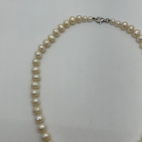 Cultured Pearl Necklace With Sterling Silver Lobster Clasp 18" Freshwater - Picture 8 of 14